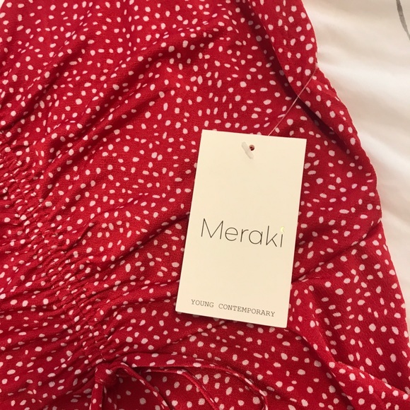 Beautiful Red Top - Picture 4 of 4